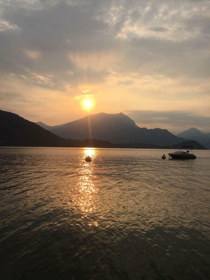 In Centro Ca' Leandro Vista Lago Lierna Bagian luar foto